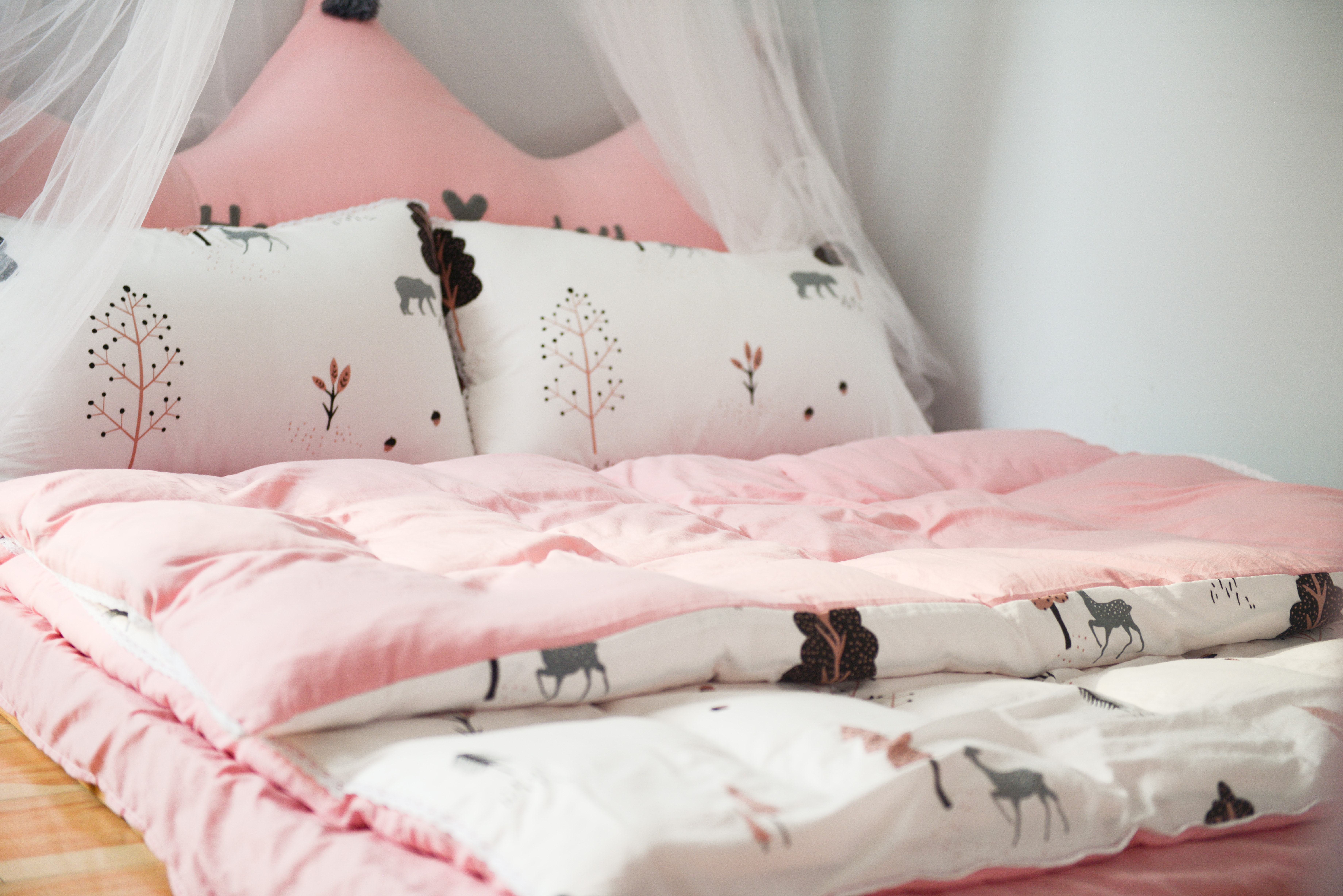 How to Create Your Own Bedding Using Fabrics